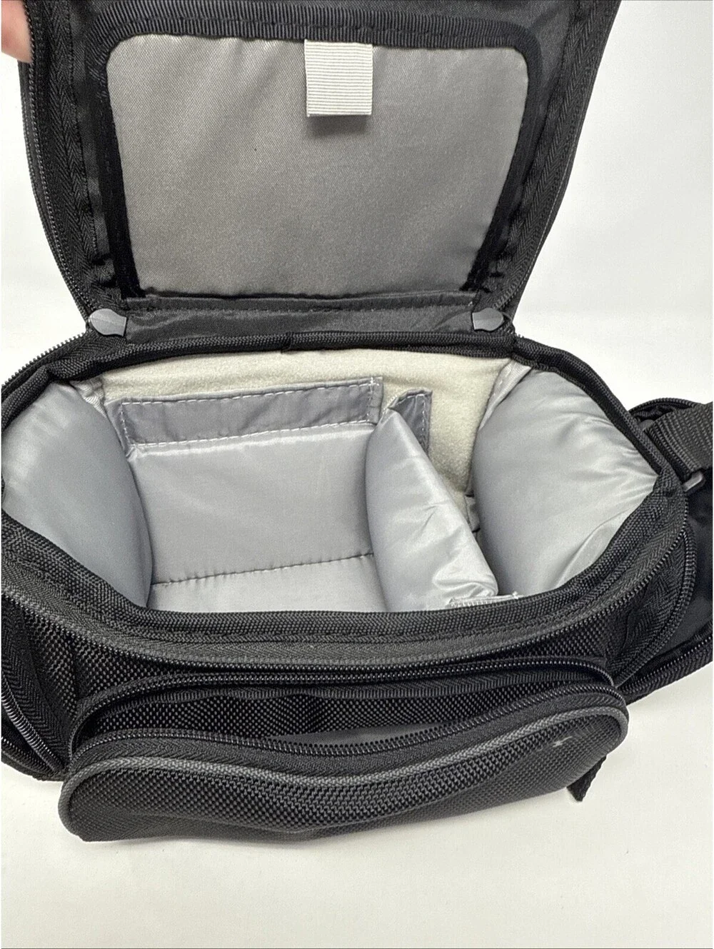 Sony Original LCS-U20 Camera Bag - Inside Dimensions 7x4.5x4.5 Inches + SD Case